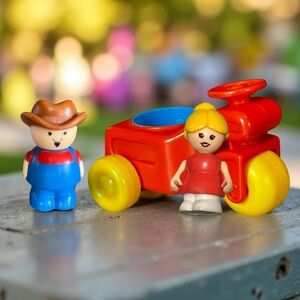 ★ ★ 5/$25 ★ ★ Vintage Fisher Price PlaySet Farmer Tractor & Lady